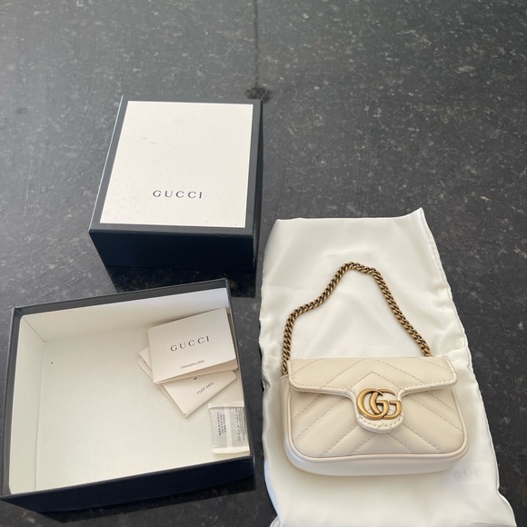 Gucci Cream Mini Quilted Bag with Gold Chain - Picture 1 of 8